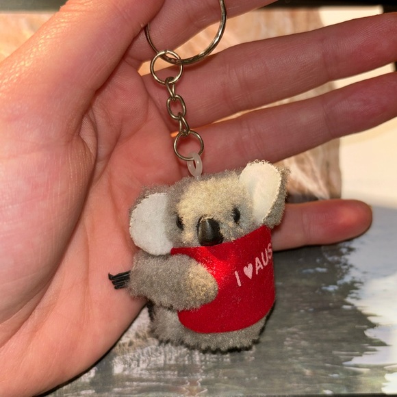 🐨 “I 🖤 Australia” Koala Keychain - Picture 3 of 4
